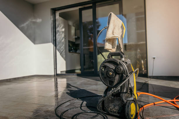 Best Solar Panel Cleaning  in Elsmere, DE